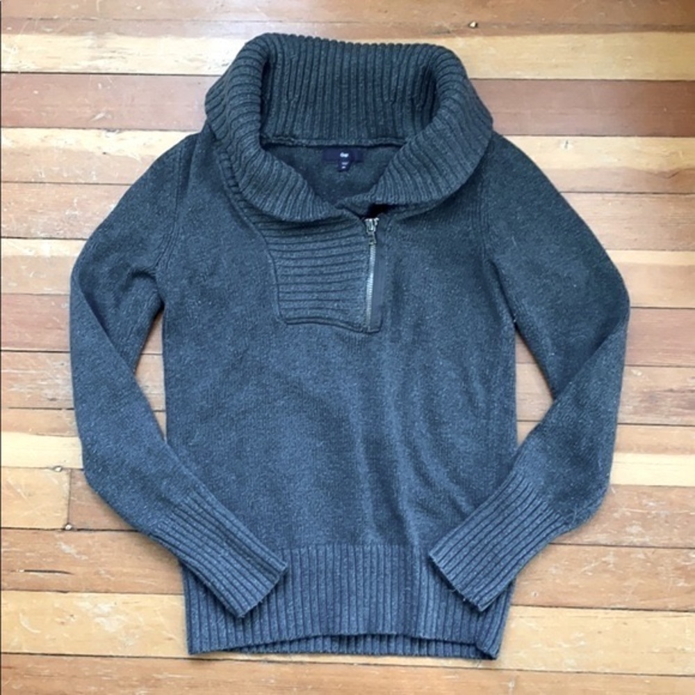 Gap Cowl Neck Grey Sweater size xs